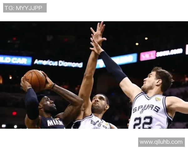 精彩NBA常规赛直播回放全记录让你重温每场激战瞬间 精彩NBA常规赛直播回放全记录让你重温每场激战瞬间