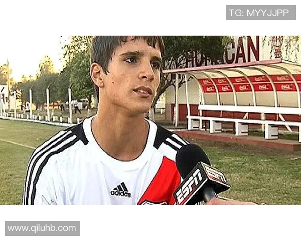 拉梅拉：从天才少年到足球场上的传奇之路与未来展望